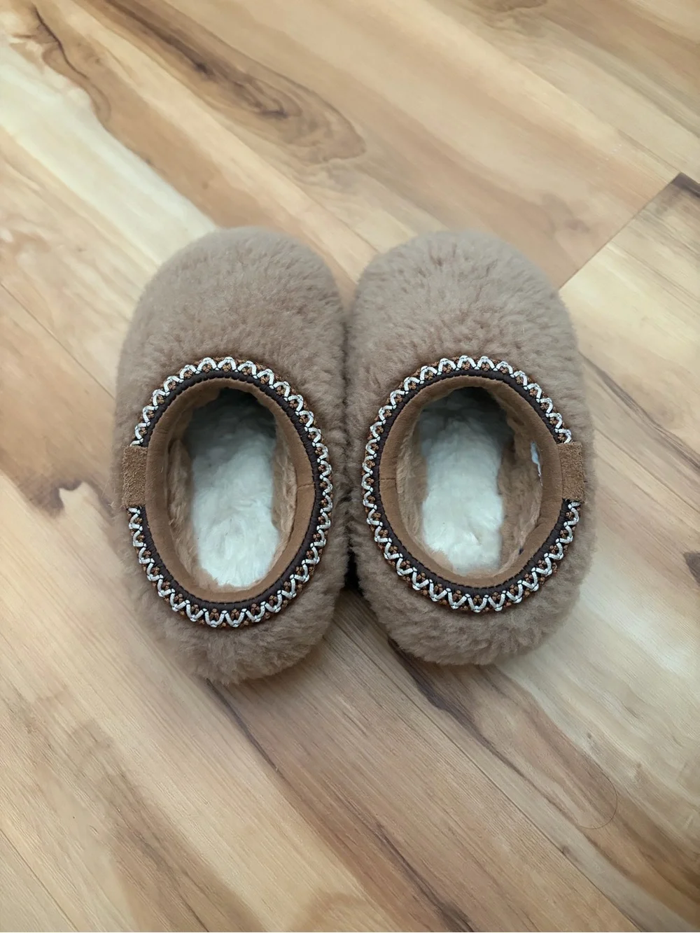 Ugg shearling slipper